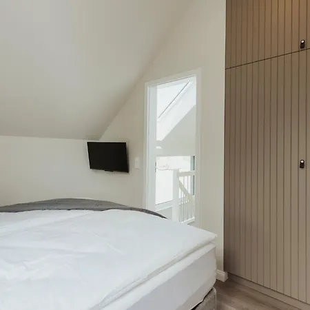 Neu Rügen Resørt Großzügige, Gemütliche Doppelhaushälfte Fenja Mit Terrasse * Sagard