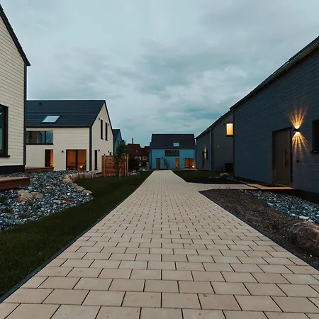 Neu Rügen Resørt Großzügige, Gemütliche Doppelhaushälfte Fenja Mit Terrasse Сasa de vacaciones Sagard